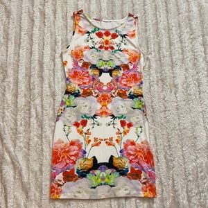 Floral body con dress trippy dress stretchy material